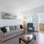 Moderno E Acolhedor Com Vista Mar * Quarteira