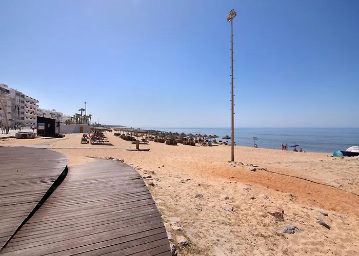 Moderno E Acolhedor Com Vista Mar * Quarteira